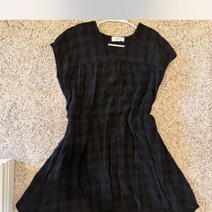 Carly Jean Los Angeles Black A-Line Mini Dress with Dolman Cap Sleeves